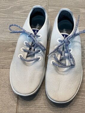 allbirds Women’s Tree Runner White Knit Sneakers with Blue Speckled Laces Sz 11